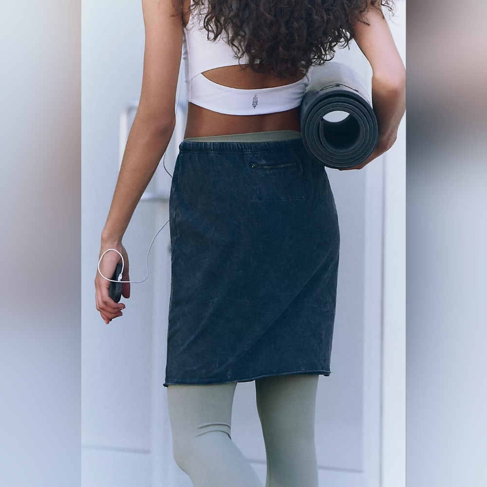New Free People Hot Shot Slim Skirt Black L FP Movement Midi Mini Washed Gray - Picture 3 of 15